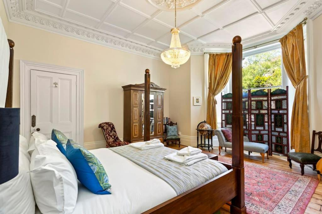 Luxurious Victorian, A Few Minutes From The Beach - Sleeps 2 Adults And Up To 3 Children St Leonards-on-Sea Exterior photo