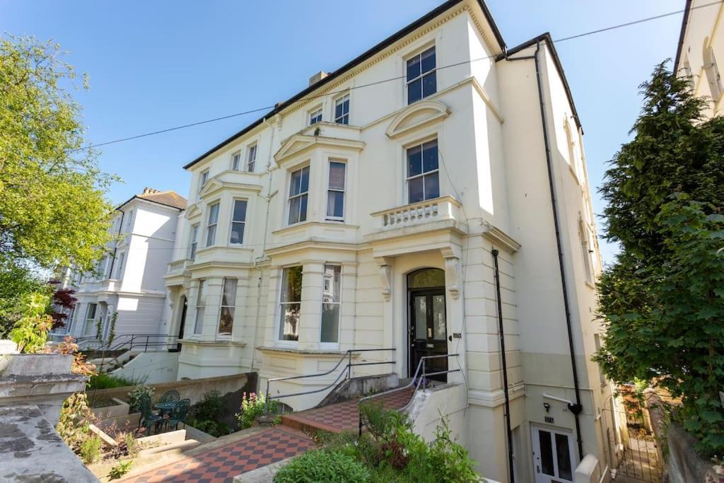 Luxurious Victorian, A Few Minutes From The Beach - Sleeps 2 Adults And Up To 3 Children St Leonards-on-Sea Exterior photo