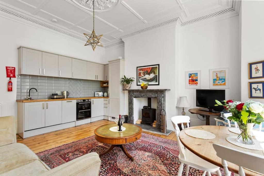 Luxurious Victorian, A Few Minutes From The Beach - Sleeps 2 Adults And Up To 3 Children St Leonards-on-Sea Exterior photo